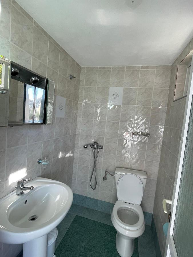 Villa Xhevdet Sarande Exterior photo